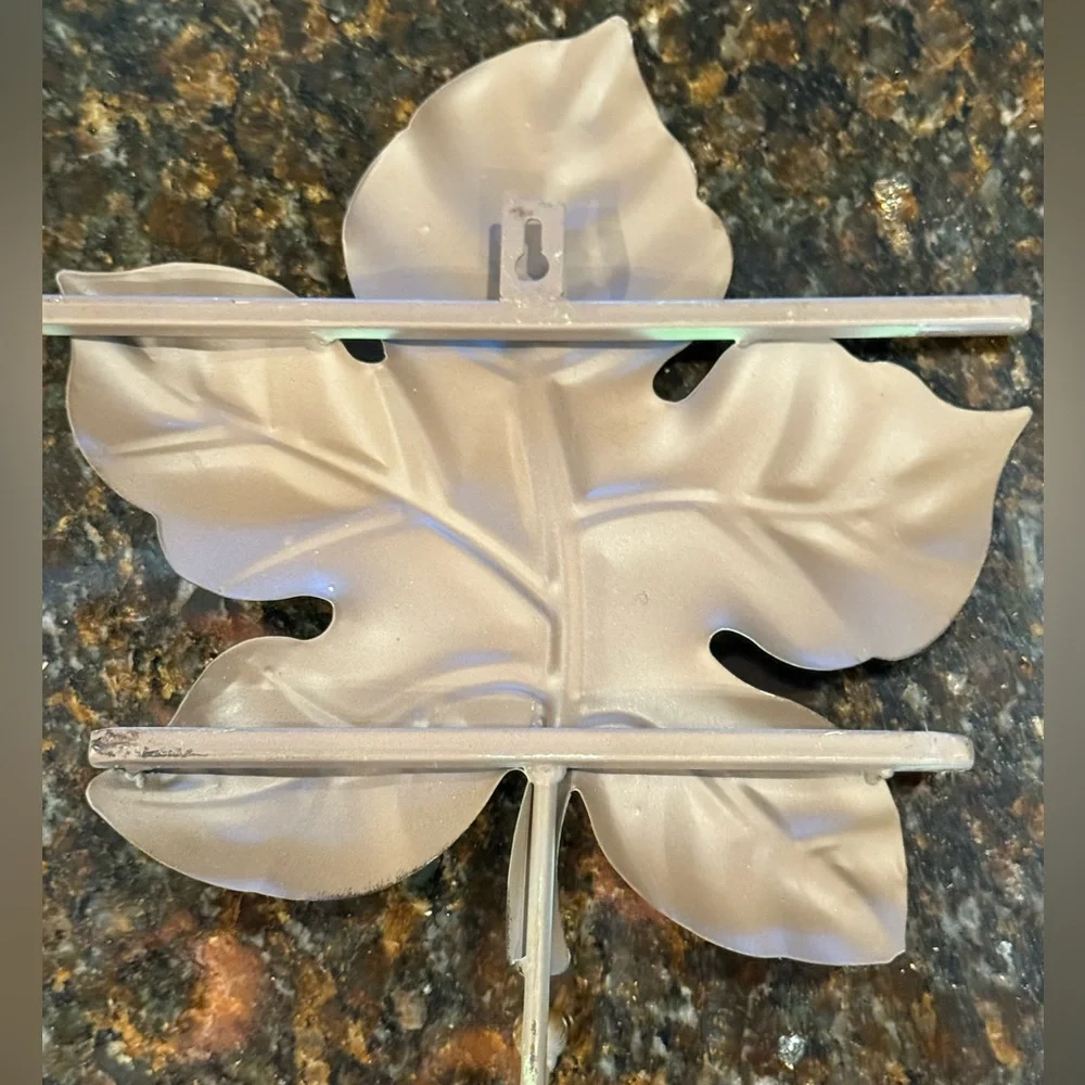 Metal Green Leaf Wall Hook